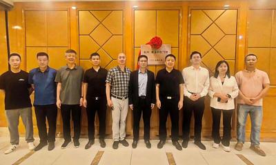 黃韡率隊開展招商考察并為“杭州濉溪科創飛地”項目授牌，助力技術交流與創新發展