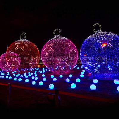 彩燈點亮雙節(jié) 甘孜景區(qū)與自貢彩燈公司的匠心合作